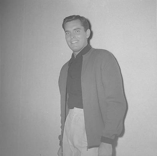 600full-jeffrey-hunter (3)