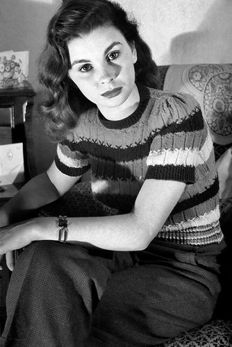 600full-jean-simmons (4)