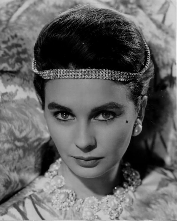 600full-jean-simmons (27)