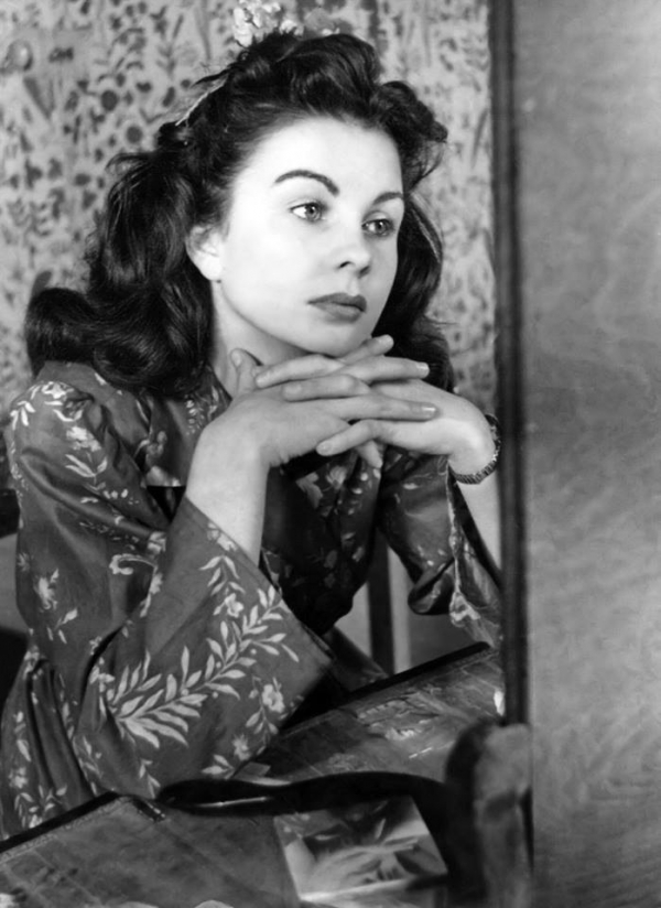 600full-jean-simmons (35)